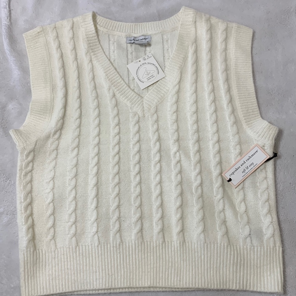 Sweater Vest